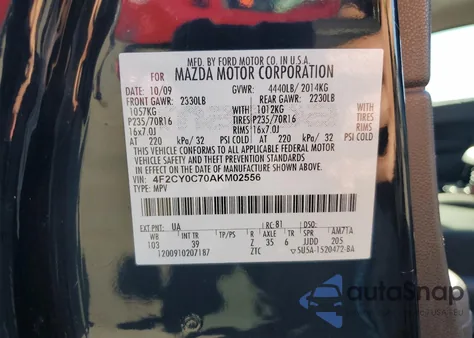 2010 Mazda Tribute I z USA, uszkodzony, nr VIN 4F2CY0C70AKM02556